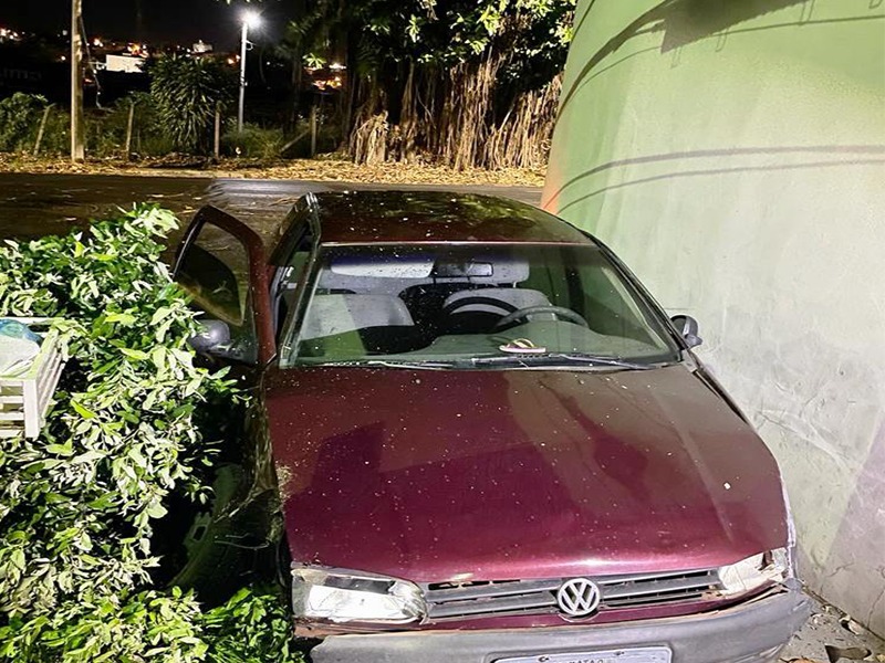 Carro foi furtado em Araraquara  